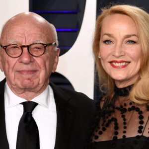 “92-Year-Old Billionaire’s Surprising Romance: Love Knows No Age