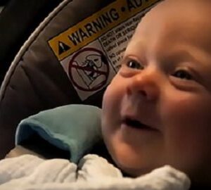 The 4-month-old baby has started singing songs with his mother. He enjoys listening to his mother and doing it on his own.Look her amazing video