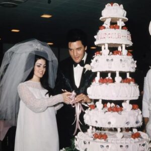 “Priscilla” Left Us Wondering: Was Elvis Presley Really That Tall?