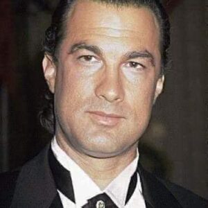 Steven Seagal turned 71 😍 You’ll smile for sure when you see him now