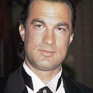 Steven Seagal turned 71 😍 You’ll smile for sure when you see him now