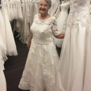 Her Daughter Told Her To Stop Playing And Take Off The Wedding Dress