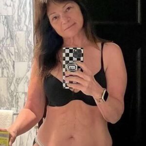 Valerie Bertinelli, 64, is showing off