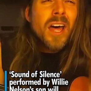 Willie Nelson’s son sings Sound of Silence