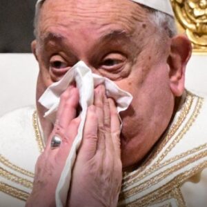 Pope Francis facing early stages of kidney failure