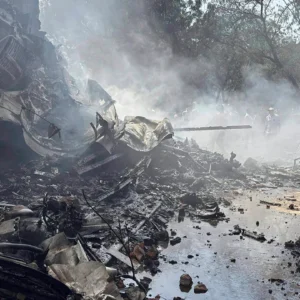 BREAKING NEWS/ AIR Passenger Plane Crashed with 242 passenger !!