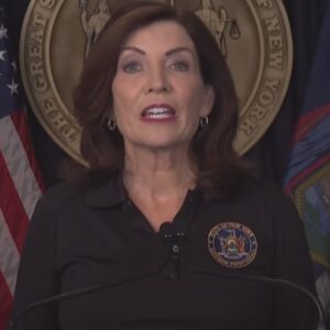 Beyond Disgustin – Gov.Kathy Hochul’s Last Minute Decision About Illegals Has Americans Infuriated Beyond Disgustin – Gov.Kathy Hochul’s Last Minute Decision About Illegals Has Americans Infuriated
