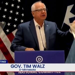 EMBARRASING / Tim Walz Mocking Republicans and encouraging Democrats to burn flags.. EMBARRASING / Tim Walz Mocking Republicans and encouraging Democrats to burn flags..