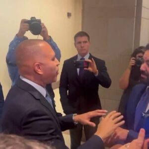 JUST IN/ Democrat Leader Hakeem Jeffries completely lost it during an exchange with Rep. Mike Lawler